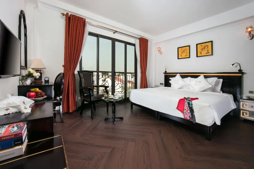 Hanoi Center Silk Premium Hotel