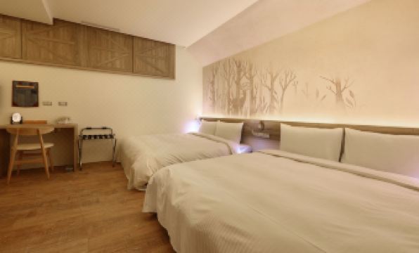 Mini Hotel (Taichung Station)