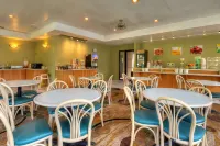 Quality Inn - breakfast