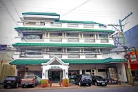 Hotel Galleria Hotels in Davao