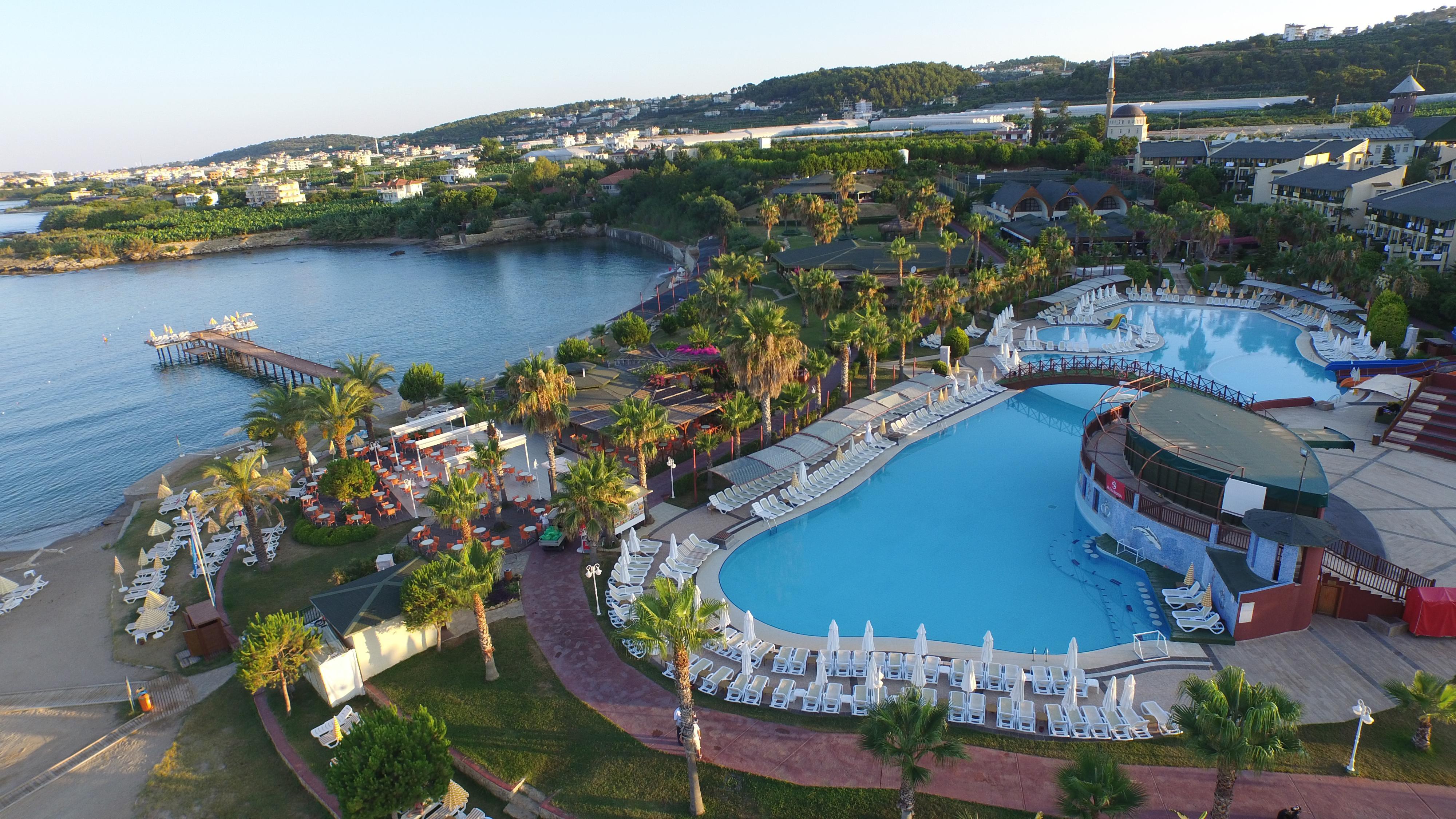 Oz Hotels İncekum Beach Resort