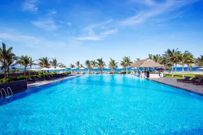 Melia Danang Beach Resort فنادق في 