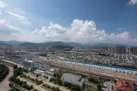 金典ビジネスホテル（竜岩高速鉄道駅萬寶広場） - バルコニー