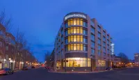 Hilton Garden Inn Alexandria Old Town National Harbor Hôtels à : Alexandria