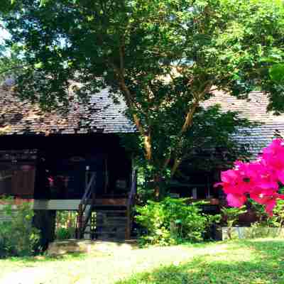 Baan Parimtarn Kanchanaburi Hotel Exterior