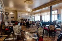 The Duke of Marlborough Hotel a Russell