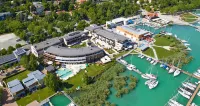 Hotel Golden Lake Resort Hotels in Vigántpetend