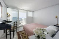 Villa Renos Hotel Hotels near Oia