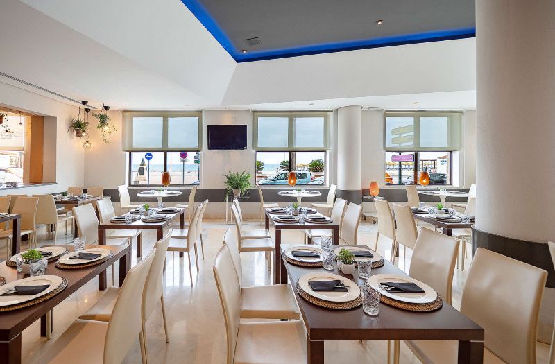 Hotel Cadiz Paseo Del Mar by Melia photo 2