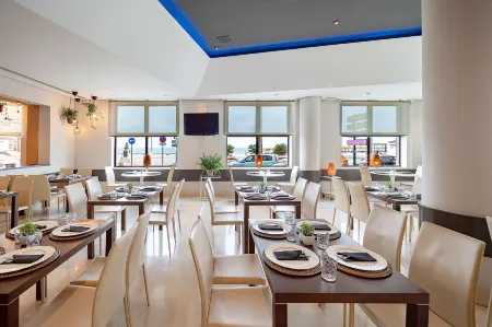 Hotel Cadiz Paseo Del Mar by Melia