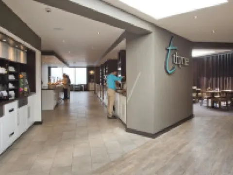 優品迎希思羅機場4號客運大樓酒店 希靈登酒店