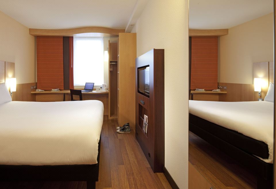 Ibis London Shepherds Bush Hotel Over view