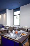 Hôtel In Situ - Frühstück
