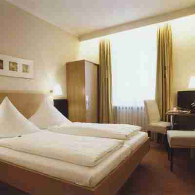 Hotel Jedermann Rooms