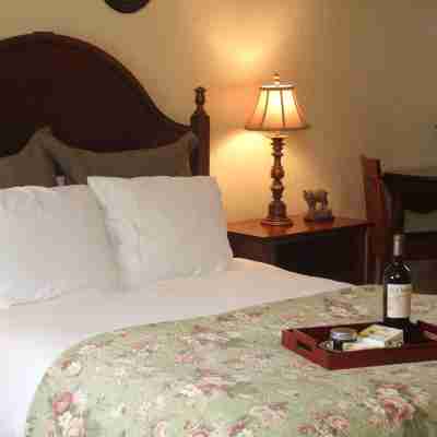 Hillwinds Inn - Blowing Rock Rooms