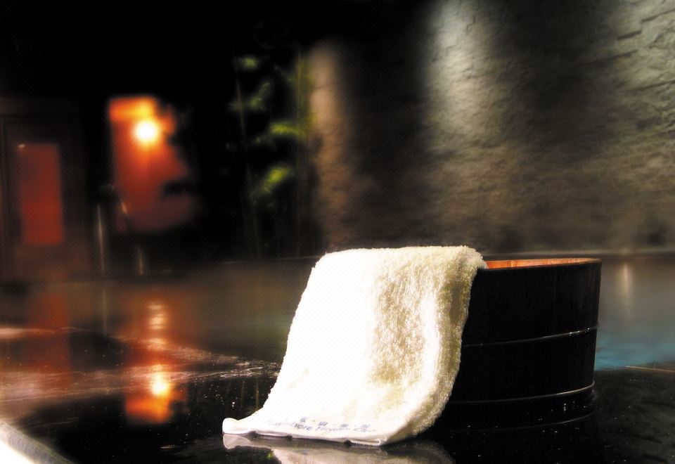 1. 레이크쇼어 호텔..