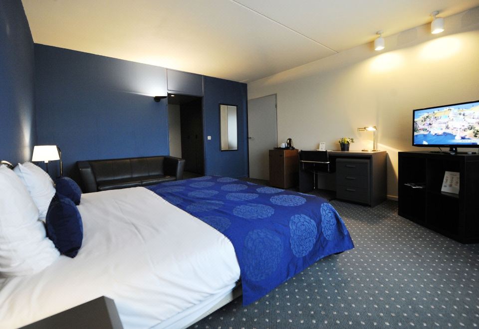 B-aparthotel Moretus Over view