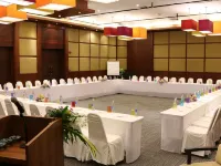 อัปสรา บีชฟร้อนท์ รีสอร์ท แอนด์ วิลล่า โรงแรมใกล้หาดบางสัก