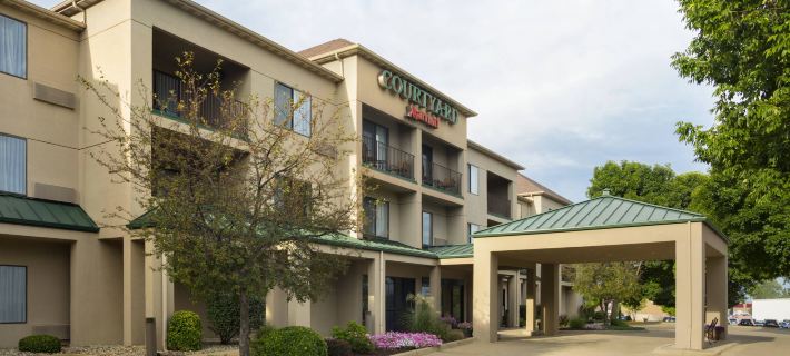 Courtyard Champaign Ξενοδοχεία στην πόλη Champaign