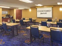 Courtyard Detroit Warren Hotels in Warren