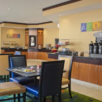 Fairfield Inn & Suites Champaign Отели в г. Шампейн