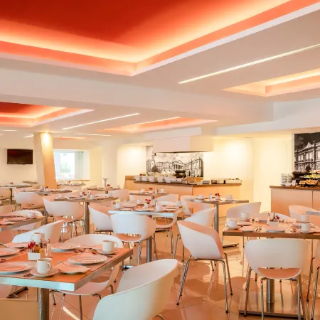 Fiesta Inn San Luis Potosi Glorieta Juarez Отели рядом с достопримечательностью «Парк Тангаманга»