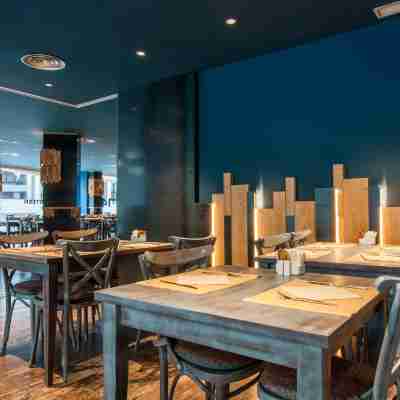 Exe Prisma Dining/Meeting Rooms