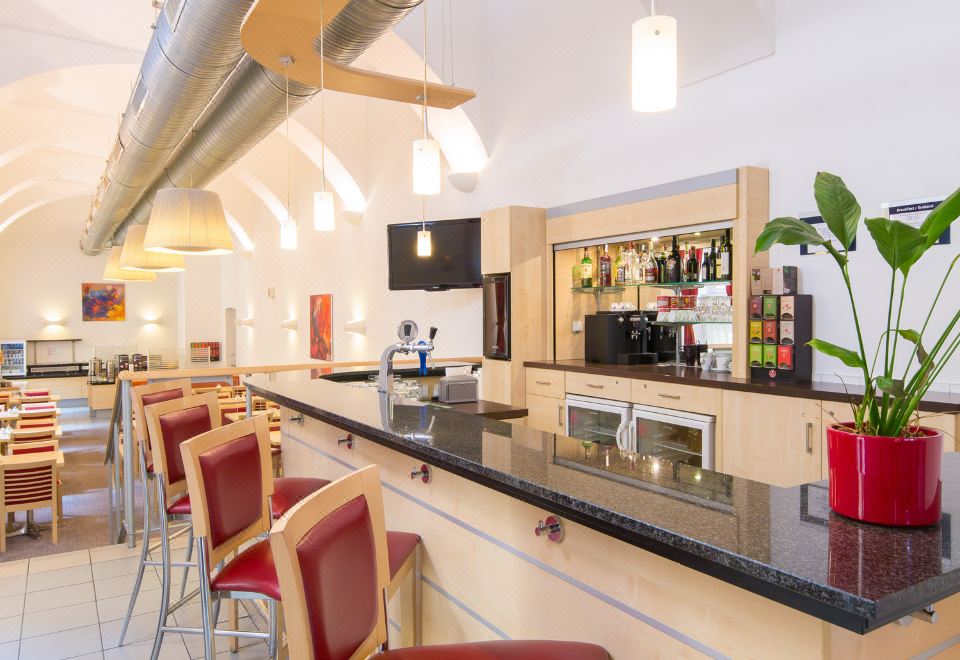 2. 엑세 시티 파크..