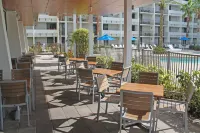 Holiday Inn Orlando – Disney Springs™ Area, an IHG Hotel - 早餐