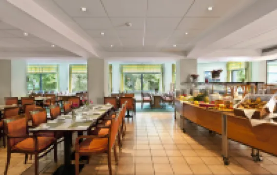 Good Morning + Berlin City East