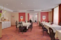 Hotel Garni Lindacher Hof - breakfast