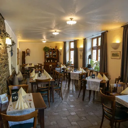 Moselland Hotel im Enderttal Zum Onkel Willi
