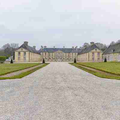 Chateau d'Audrieu Hotel Exterior