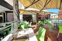 The Parktonian All - Suite Hotel
