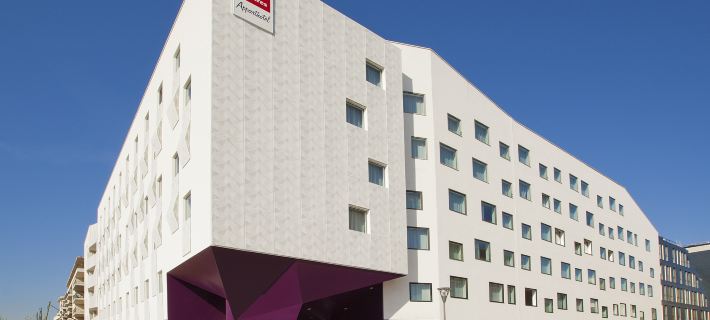 Séjours & Affaires Massy Atlantis Hotels in Essonne