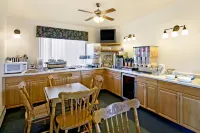 Travelodge by Wyndham Powell