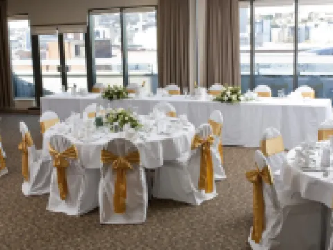 ฟิวเจอร์ อินน์ บริสตอล โรงแรมในบริสตอล