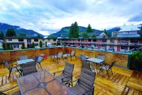 Alpine Inn & Suites Hotels in Revelstoke