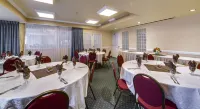 Monte Carlo Inn Oakville Suites - breakfast
