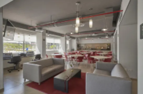 梅尼達阿塔布裏薩萬豪城市快捷青年酒店