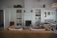 Zenzez Hotel & Lounge