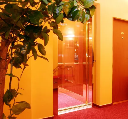 Hotel Palace Отели рядом с достопримечательностью «House No. 83 in Prazska Street»