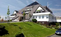 Lázeňský Hotel Pyramida Hotels near Meteorologicky sloup