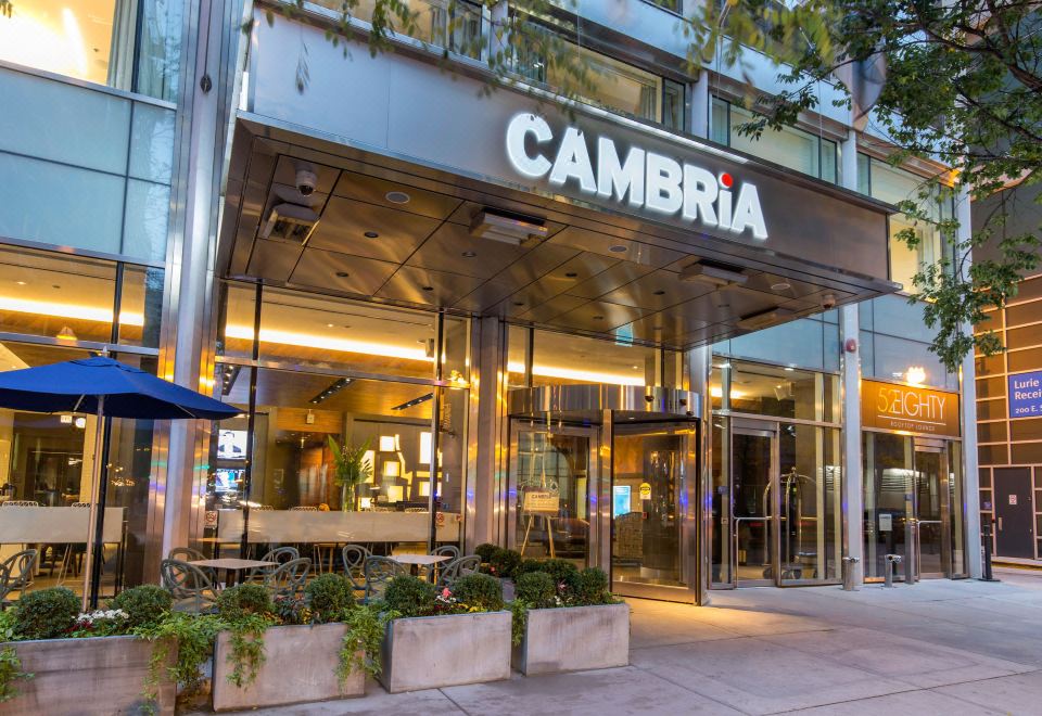 3. 더 시카고 호텔..