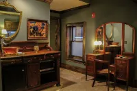 Symphony Hotel & Restaurant Hotels in Cincinnati