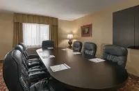 Summit Suites