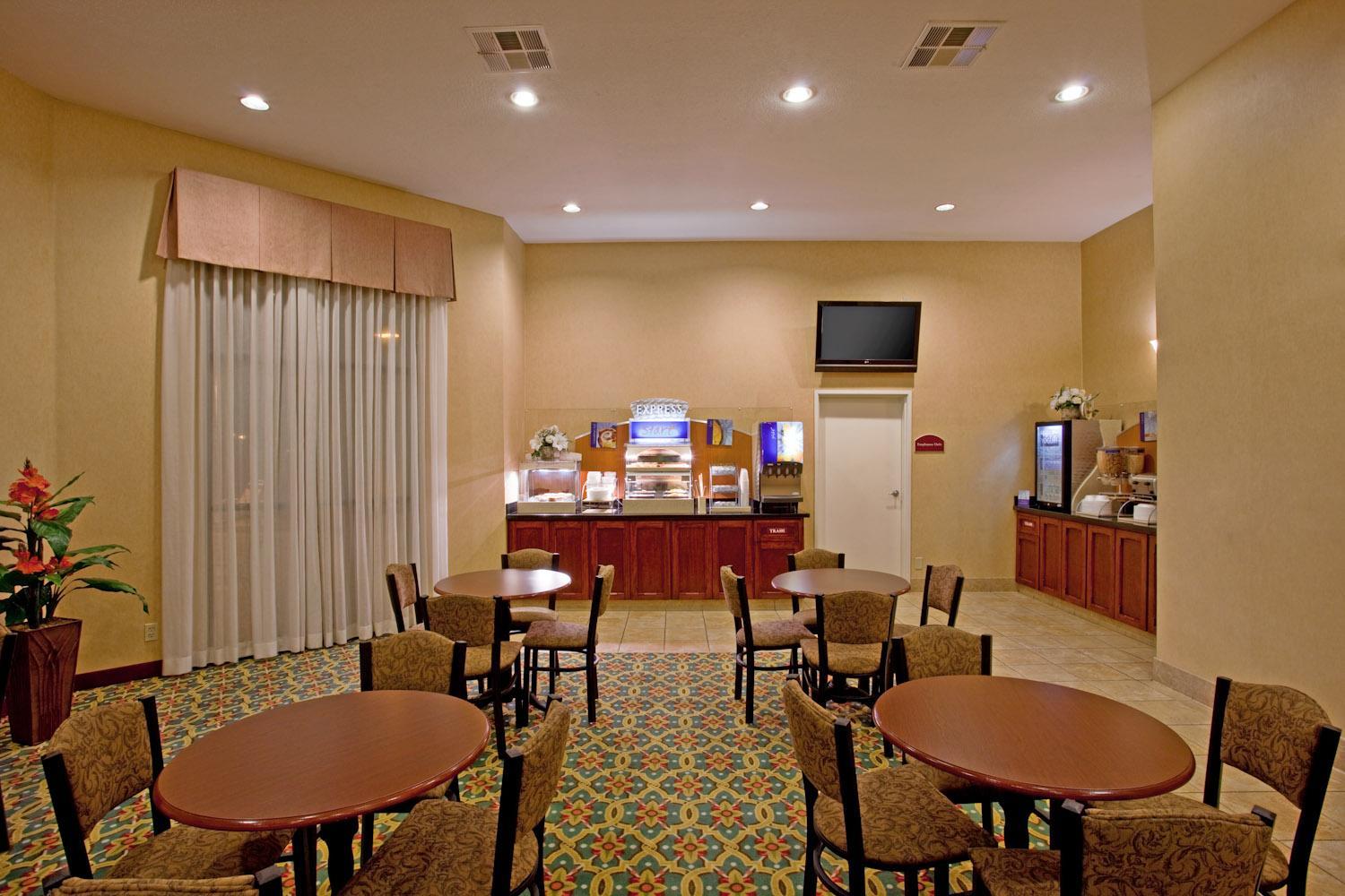 Red Lion Inn & Suites Perris