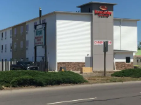 Econo Lodge Inn & Suites Hotels in Springfield