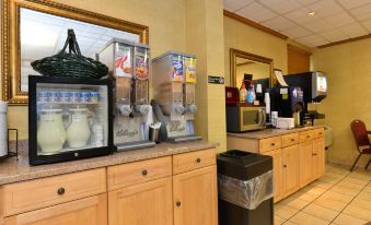 Best Western Plus Richmond Airport Hotel