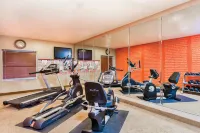 La Quinta Inn & Suites by Wyndham Atlanta-Union City Hotels in Union City